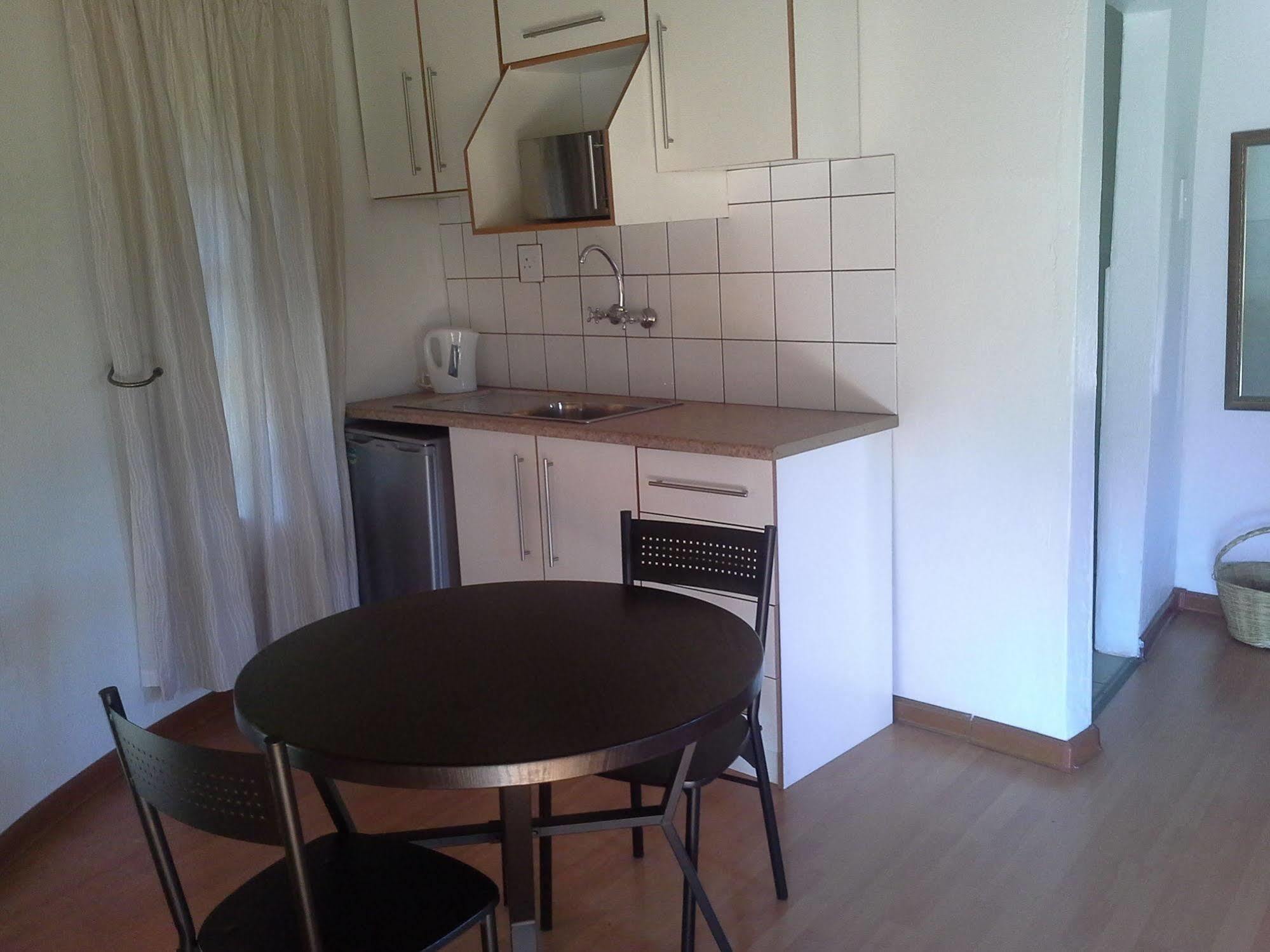 Bird Haven Guesthouse Hlotse Eksteriør bilde
